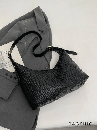 Zoe - Elegant Leather Braided Pattern Bag