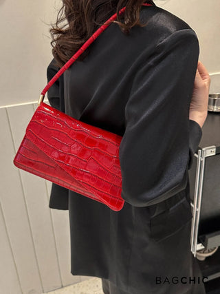Naomi - Glossy Crocodile-Pattern Envelope Shoulder Bag