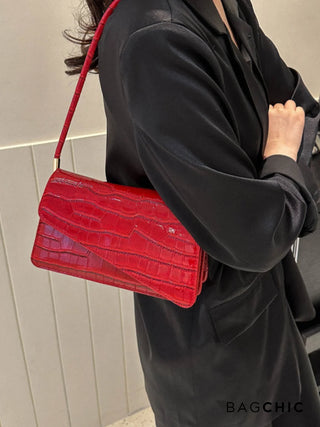 Naomi - Glossy Crocodile-Pattern Envelope Shoulder Bag