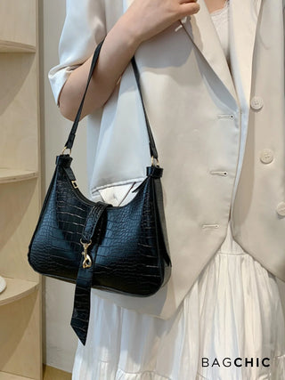 Anna - Modern Leather Chain Accent Saddle Bag