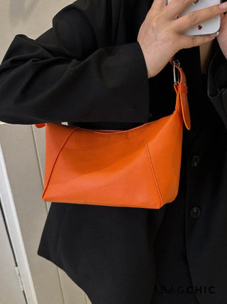 Amira - Textured Leather Everyday Shoulder Bag