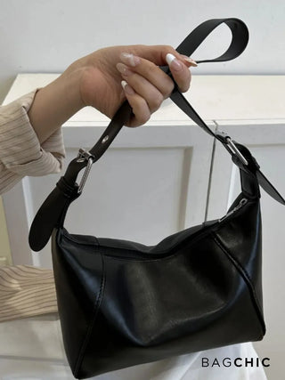 Amira - Textured Leather Everyday Shoulder Bag