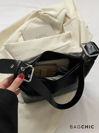 Amira - Textured Leather Everyday Shoulder Bag