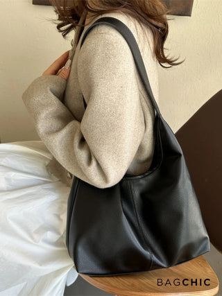 Margaret - Textured Leather Slouchy Hobo Bag